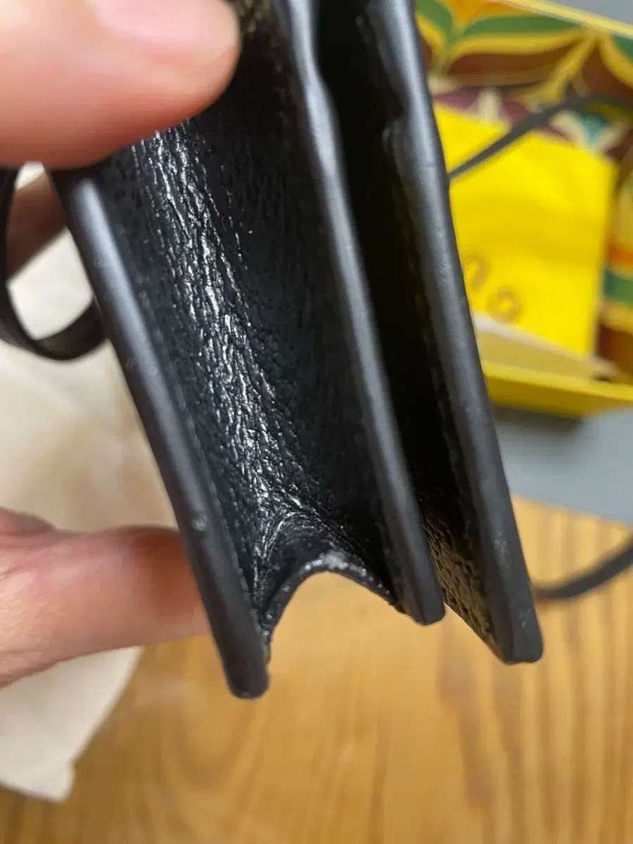 グッチ adidas コラボ ミニクロスバッグ