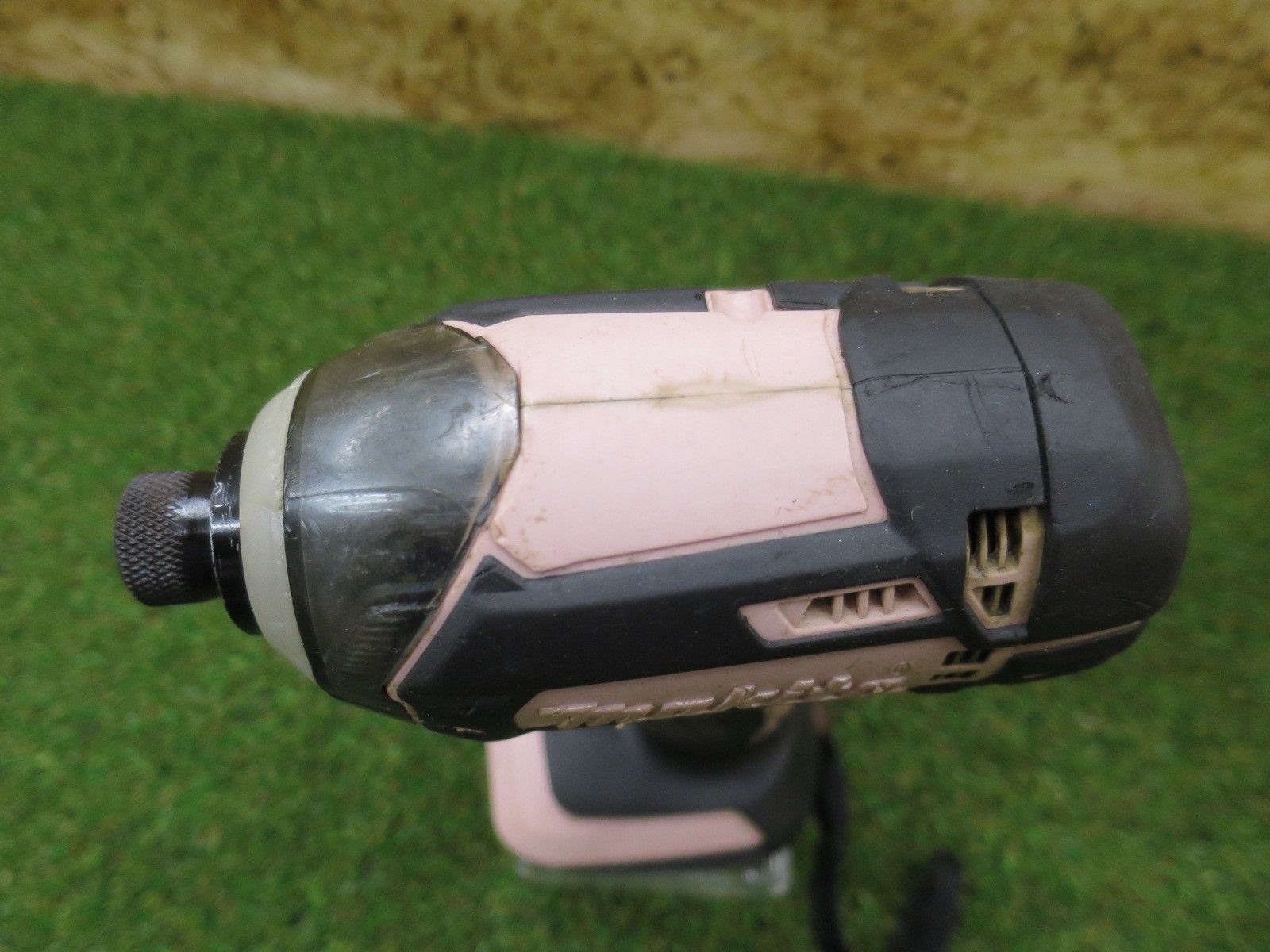 マキタ makita 18V インパクトドライバー 型番不明 本体のみ - メルカリ