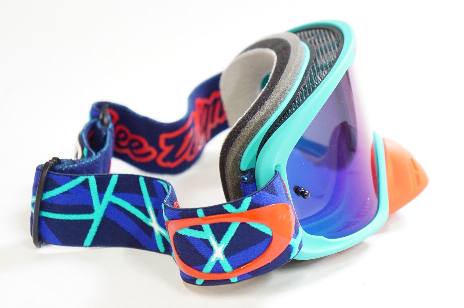 支給品 Red Bull Bora メッシュキャップ レッドブルボーラ 帽子 2025年