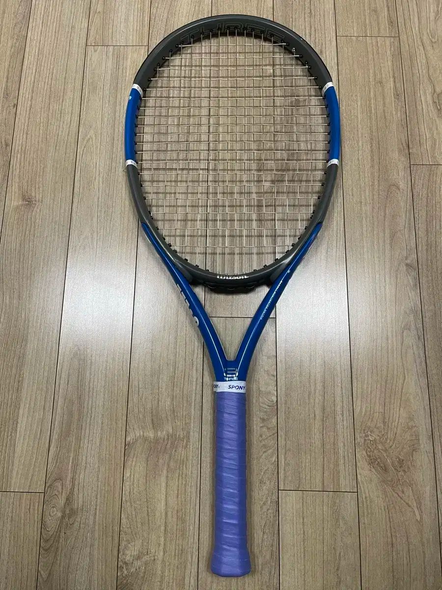 ウィルソン トライアッド スリー テニスラケット