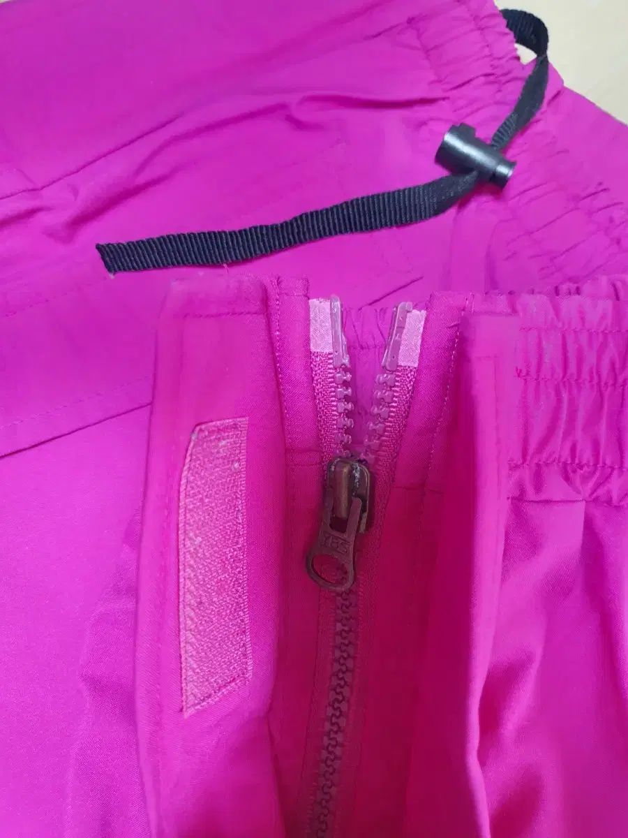 激安で季節を先取り。 KOLON SPORT コーロンスポーツ ゴアテックス GORE-TEX ゴアテックス ズボン