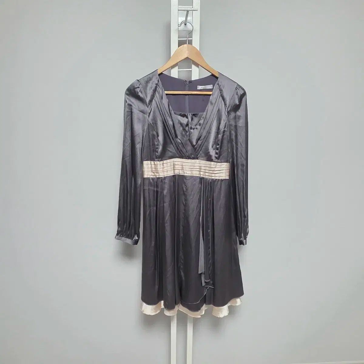 モジョエスピン シルク ロング スリーブ ミニ ワンピース