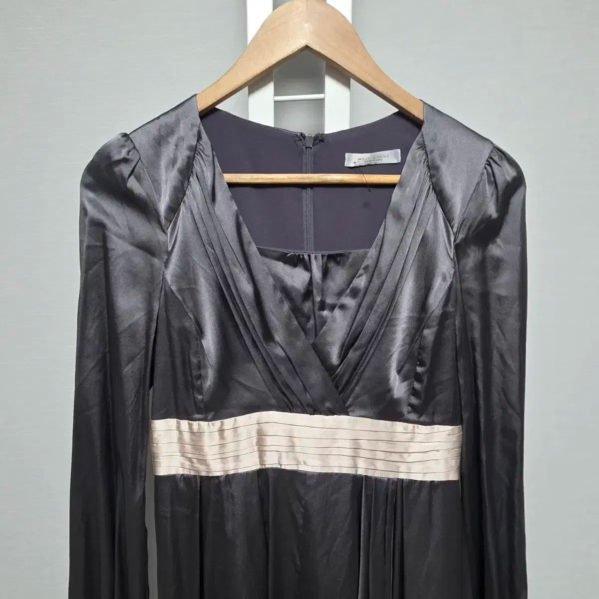 モジョエスピン シルク ロング スリーブ ミニ ワンピース