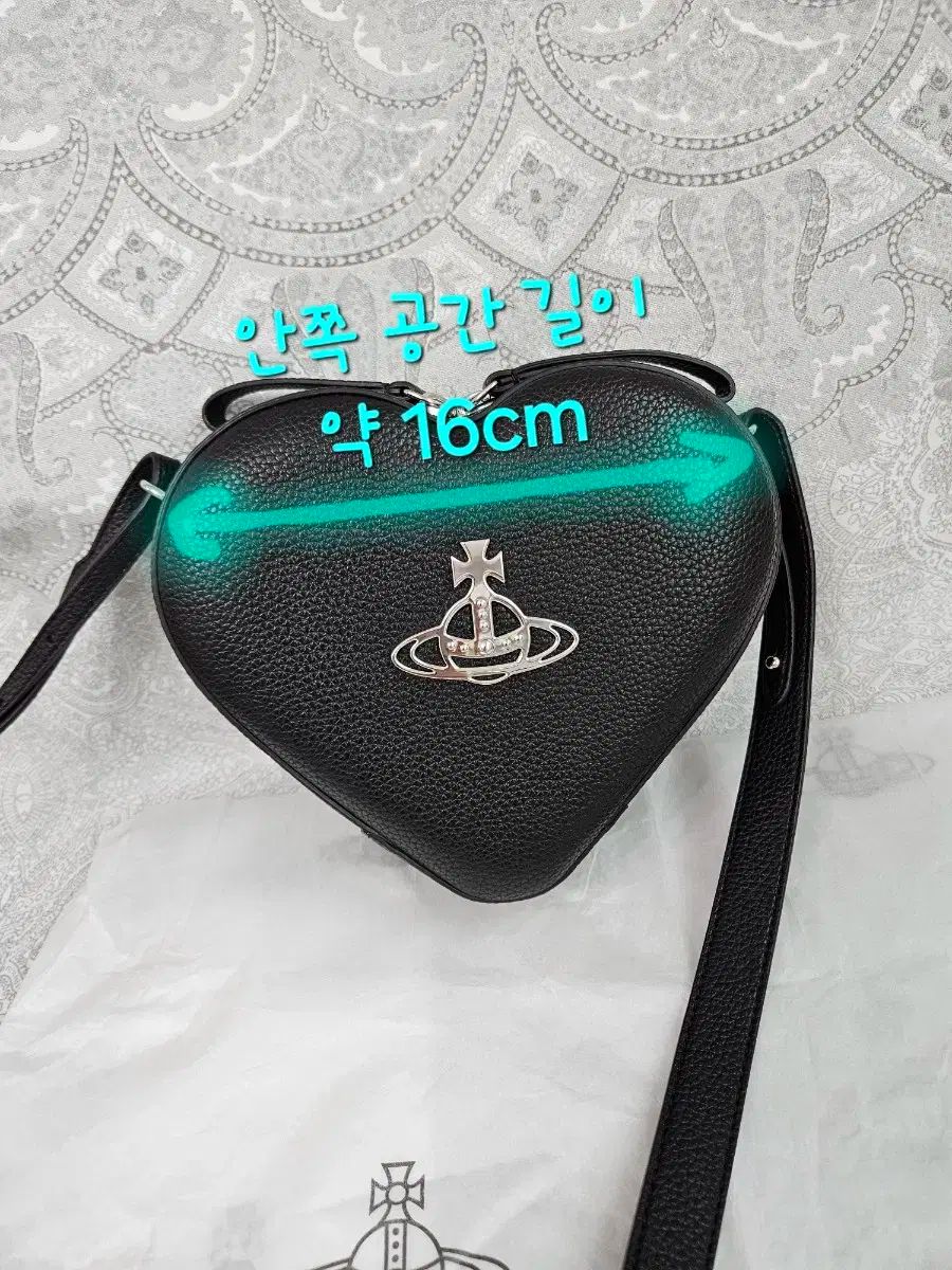  Vivienne Westwood ヴィヴィアン ウエストウッド エラ ハートバッグ クロスボディーバッグ メッセンジャーバッグ ショルダーバッグ