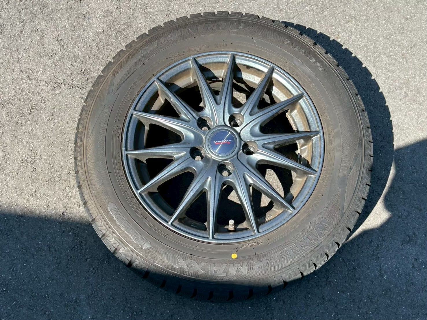 195/65R15 スタッドレス＆ホイールセット ヴォクシー プリウス - メルカリ