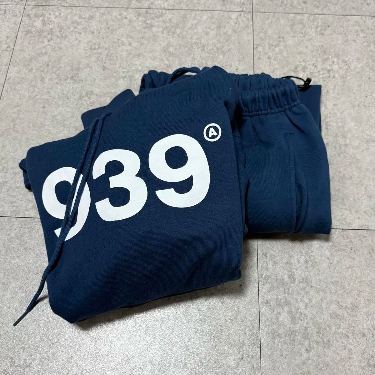 ブルーアーカイブ ブルアカ ARCHIVE BOLD アーカイブボールド パーカー Tシャツ ズボン セットアップ ブルー M サイズ