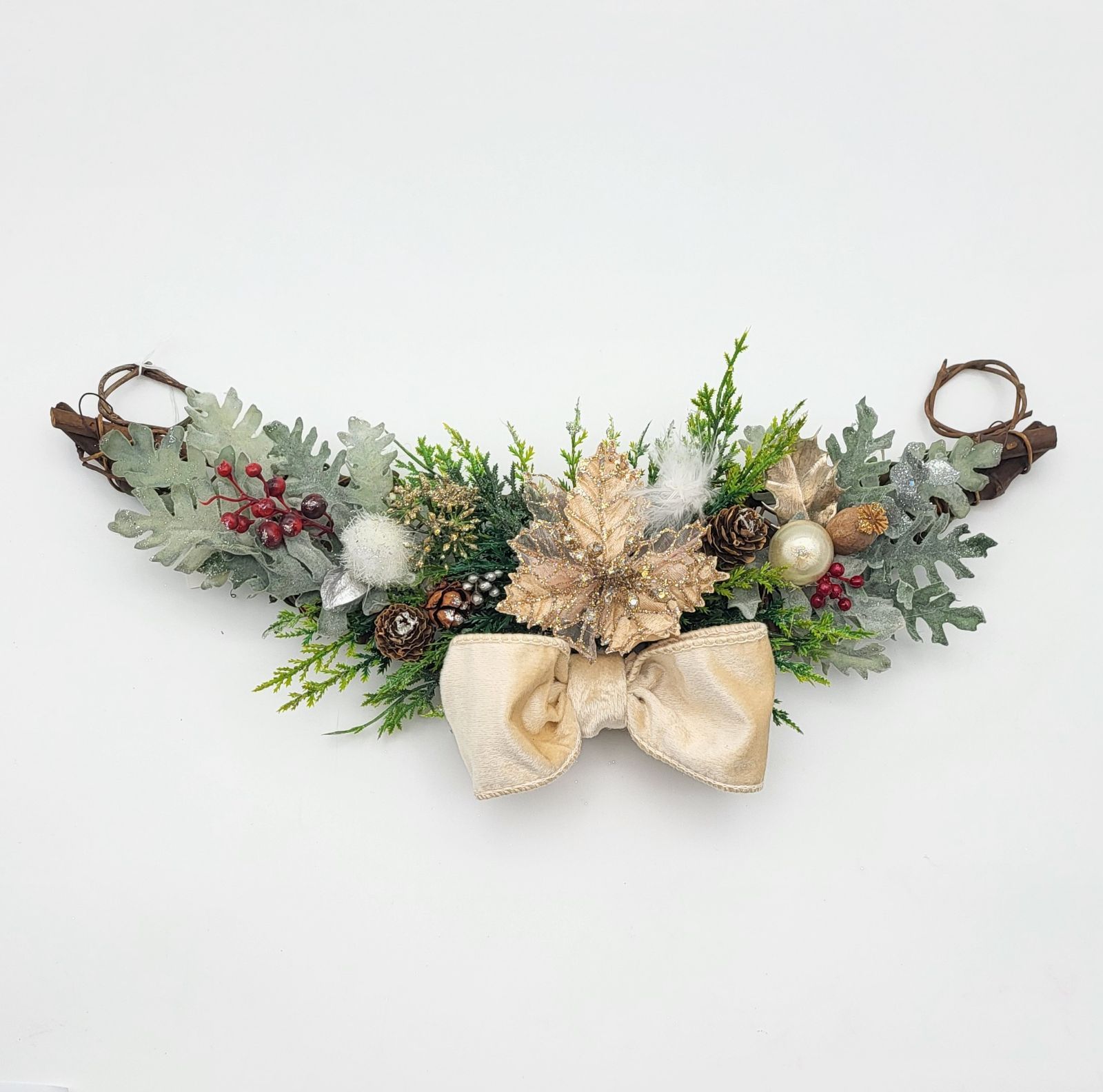 ゴールドポインセチア三日月クリスマスリース