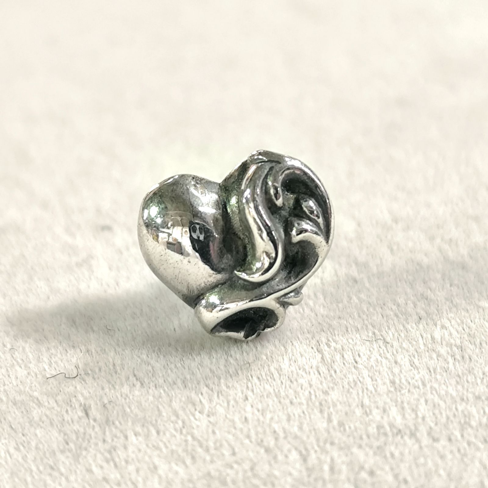 片耳用 クロムハーツ ハート スタッドピアス シルバー キャッチ欠 CHROME HEARTS STUD HEART