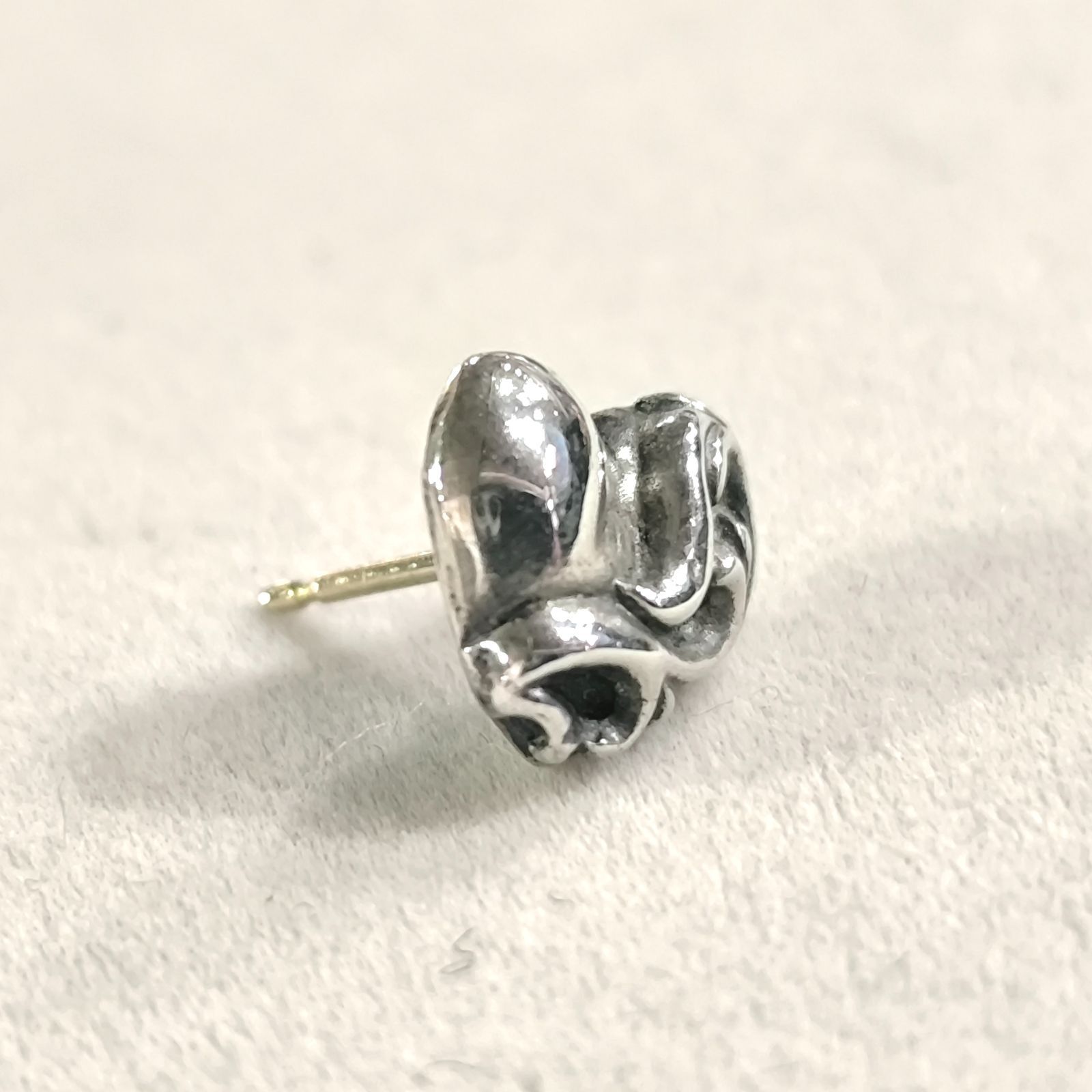 片耳用】クロムハーツ ハート スタッドピアス シルバー キャッチ欠 ②