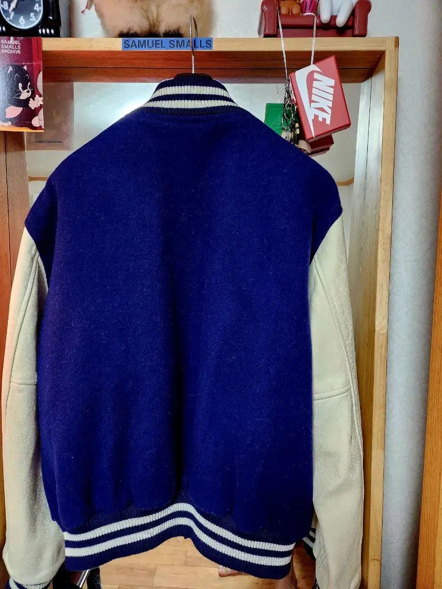 ハリウッドトレーディングカンパニースタジャン L