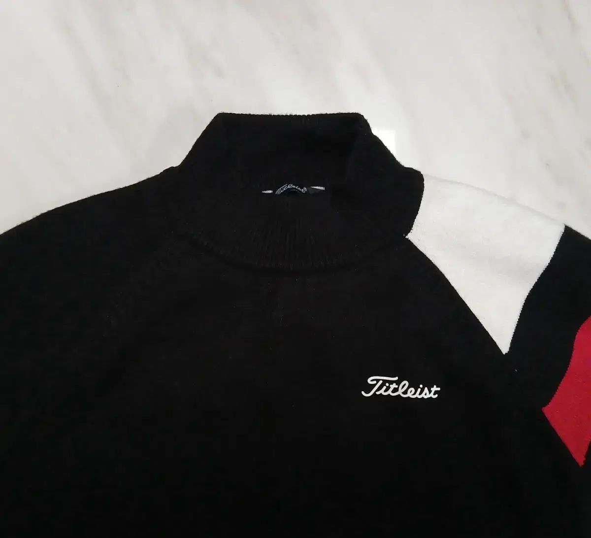 タイトリスト メンズ 防風ニット Mサイズ A G FORE pxg