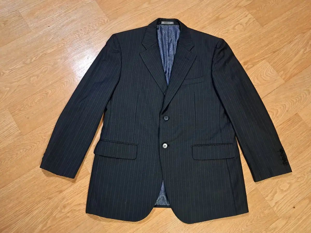 ブランド ジバンシィ ウール スーツ セットアップ トップス 100 ボトムス 32サイズ