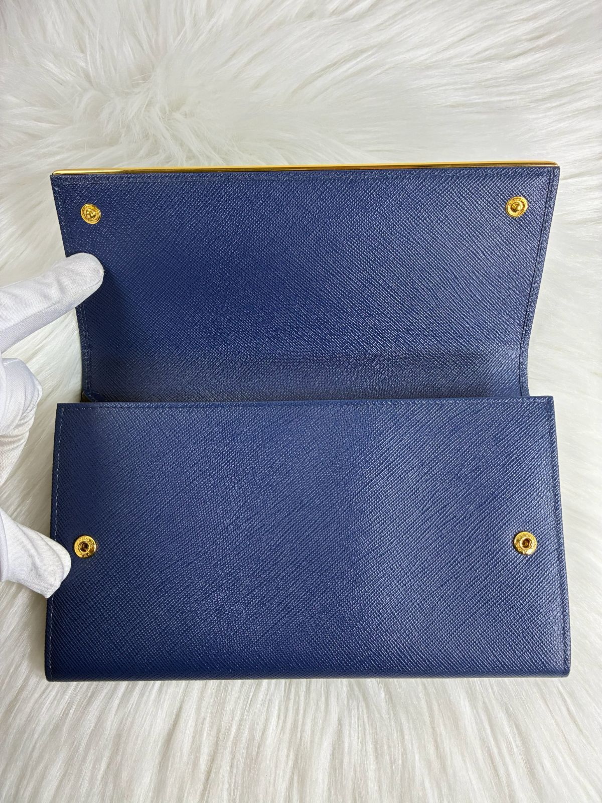  PRADA サフィアーノレザー クラッチバッグ ネイビー 箱 ギャランティカード付き クラッチバッグ バッグ