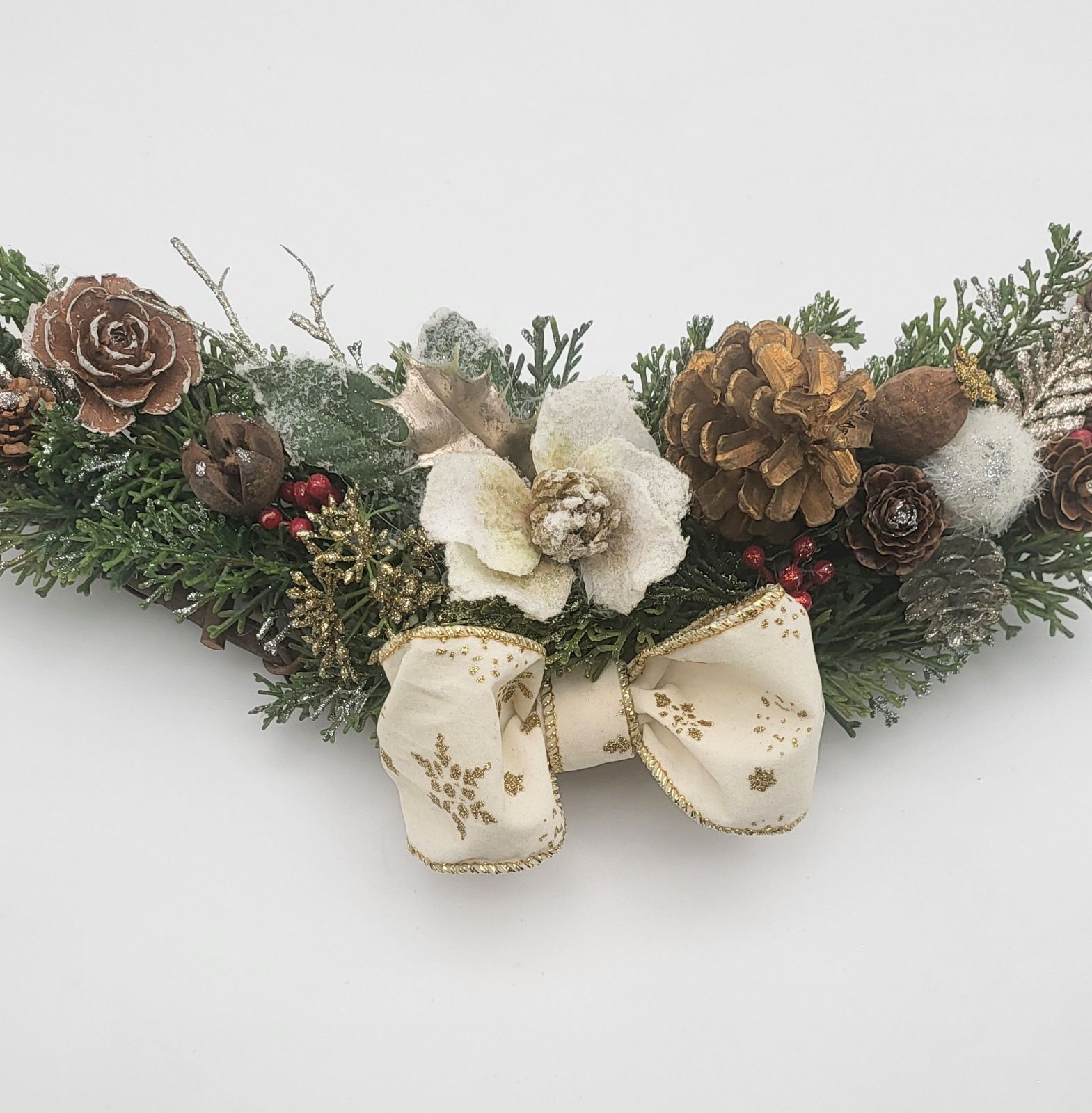 ローズ-松ぼっくり三日月型