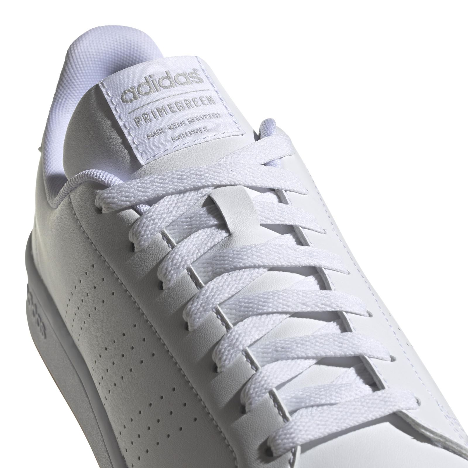  アディダス スニーカー アドバンコート LQA 23 LLA 03 フットウェアホワイト メタルグレー GZ 5303 23.5 cm その他 陸上競技