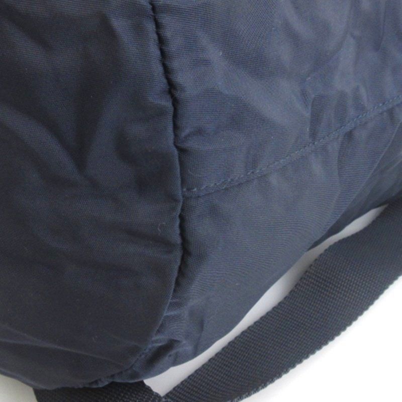 PRADA 三角ロゴプレート