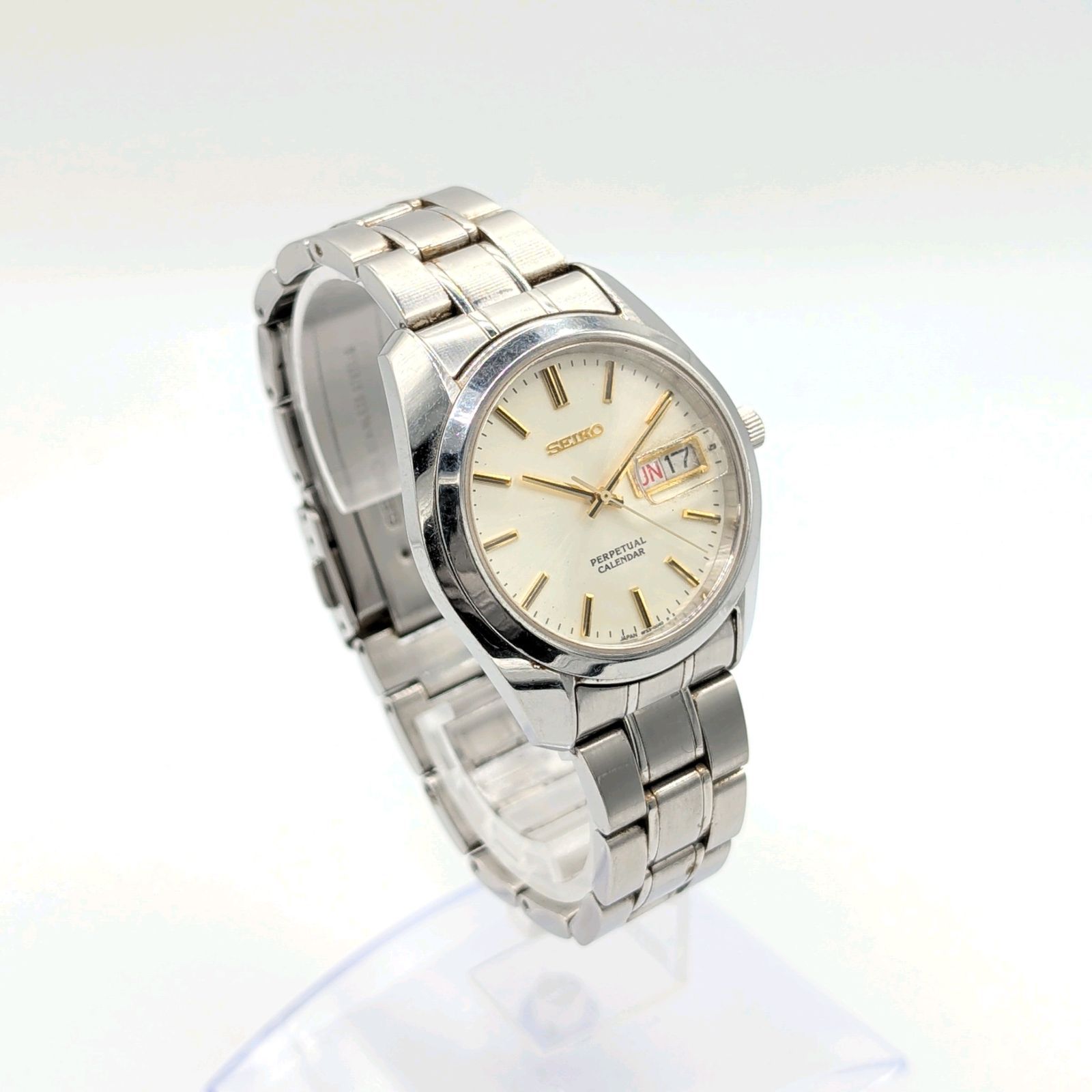 SEIKO PERPETUAL CALENDER 8F33-0040 Watch Men