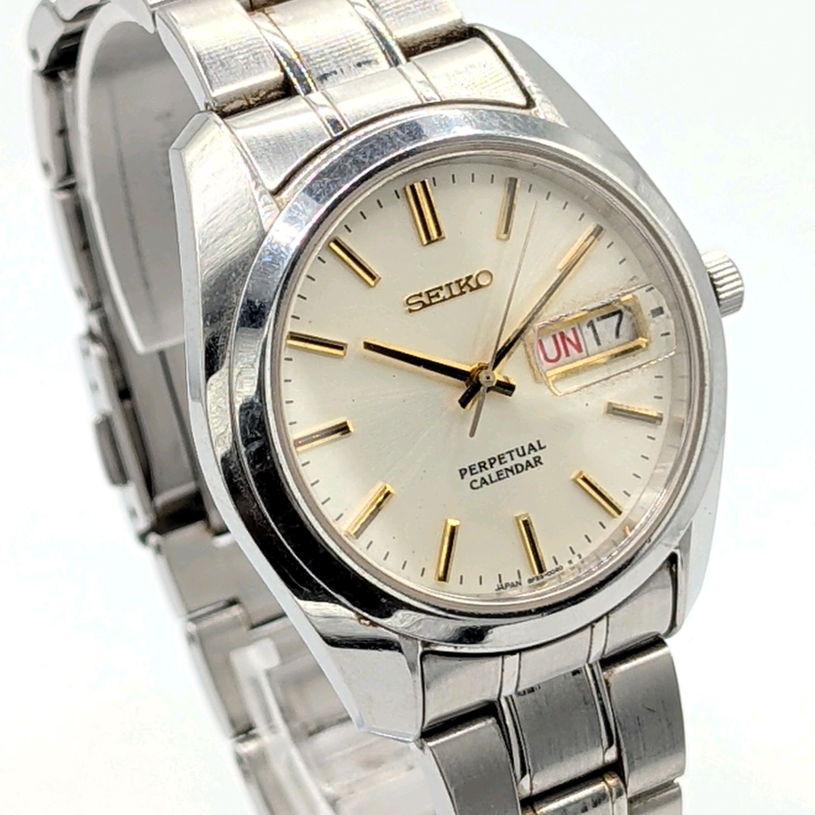SEIKO PERPETUAL CALENDER 8F33-0040 Watch Men