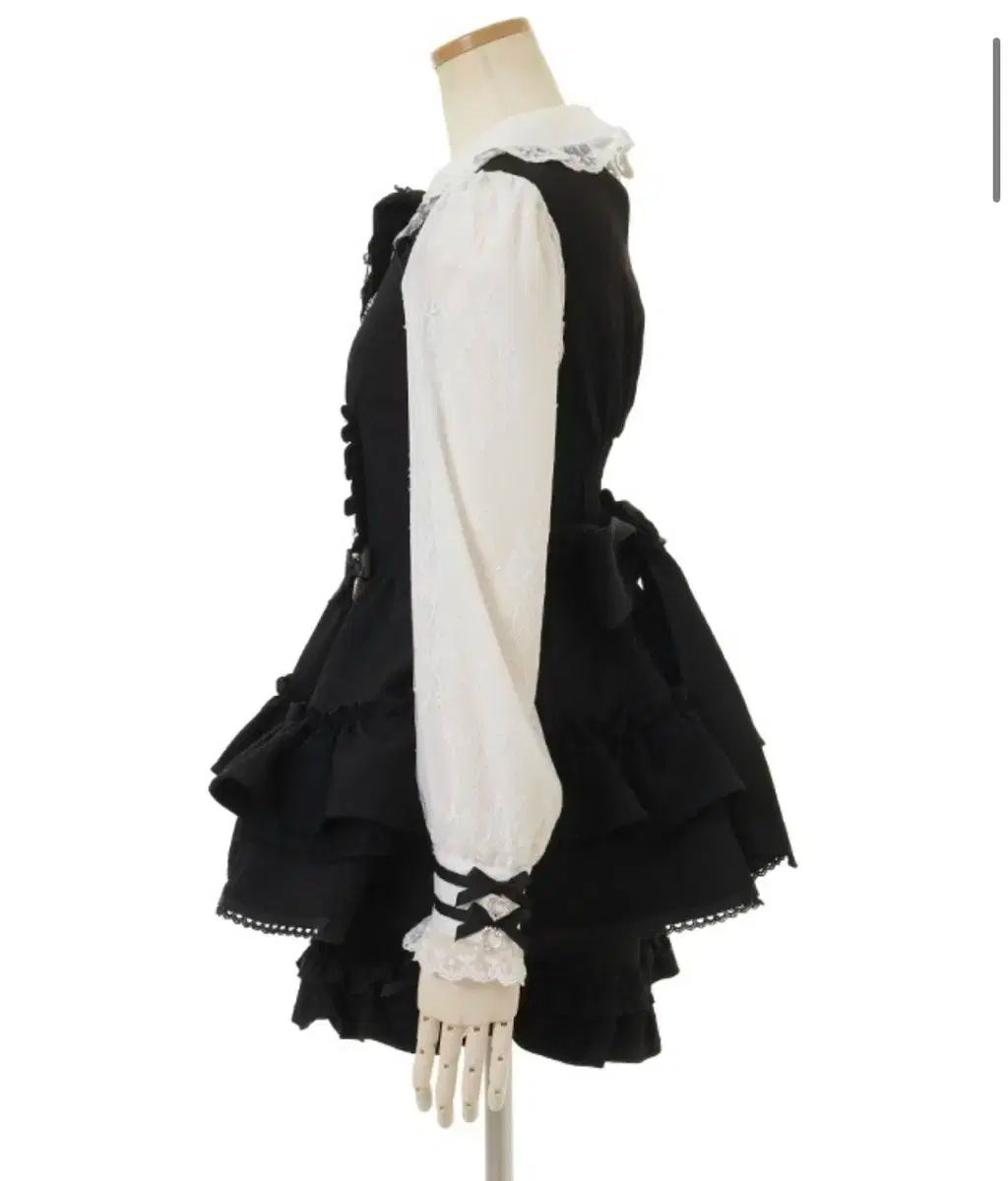 リズリサ ダブル ティアード セットアップ