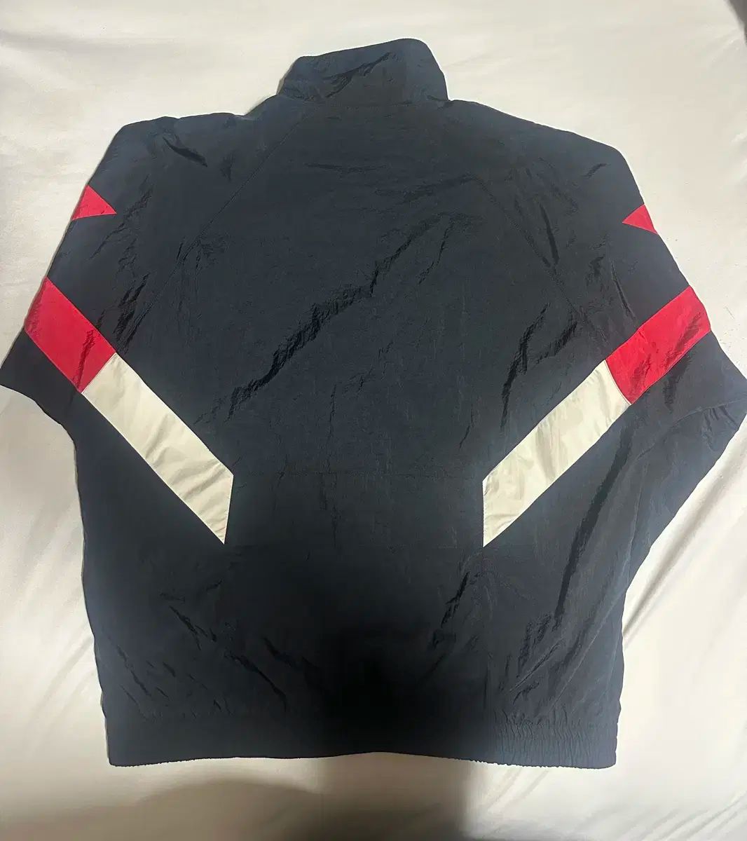 アディダス MANCHESTER UNITED FC ウィンドブレーカー M