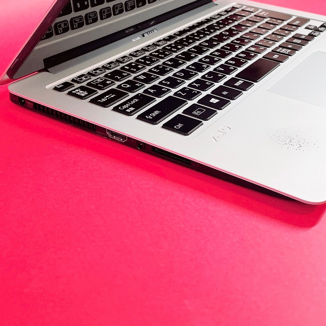 Corei7‼️2Wayタブレット✨️タッチパネルVAIO薄型ノートパソコン✨️SSD 高性能Corei7✨️メモリ16GB 薄型VAIOノートパソコン タッチパネル