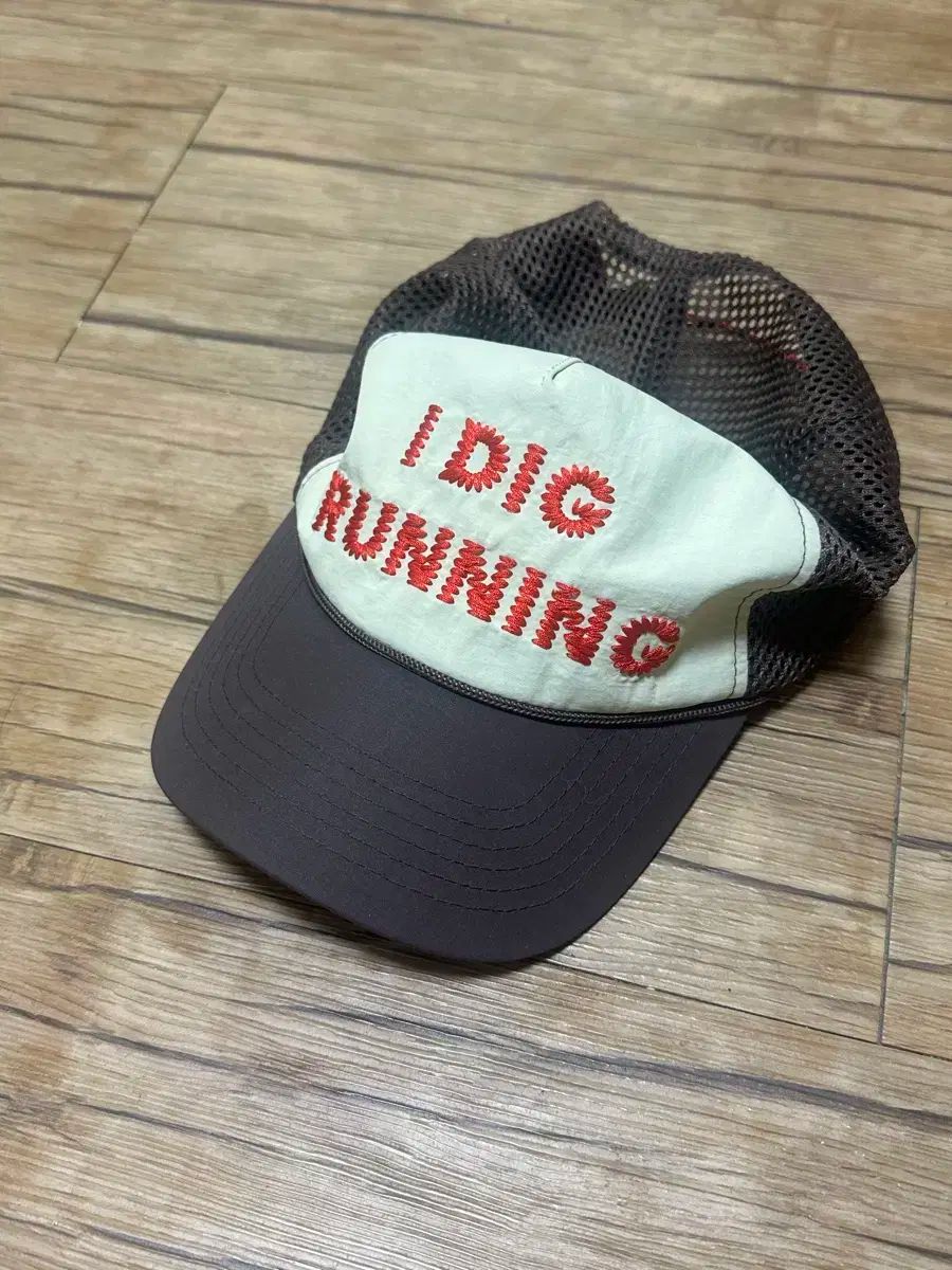 アレックス ジョーノ ベースボールキャップ トラッカーハット ブラウン