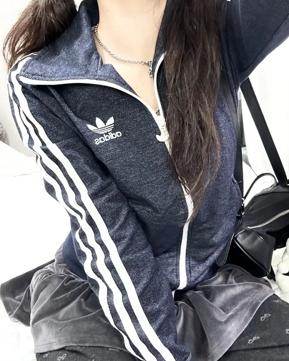 adidas ビックロゴ デニム ファイヤーバード ジャージ