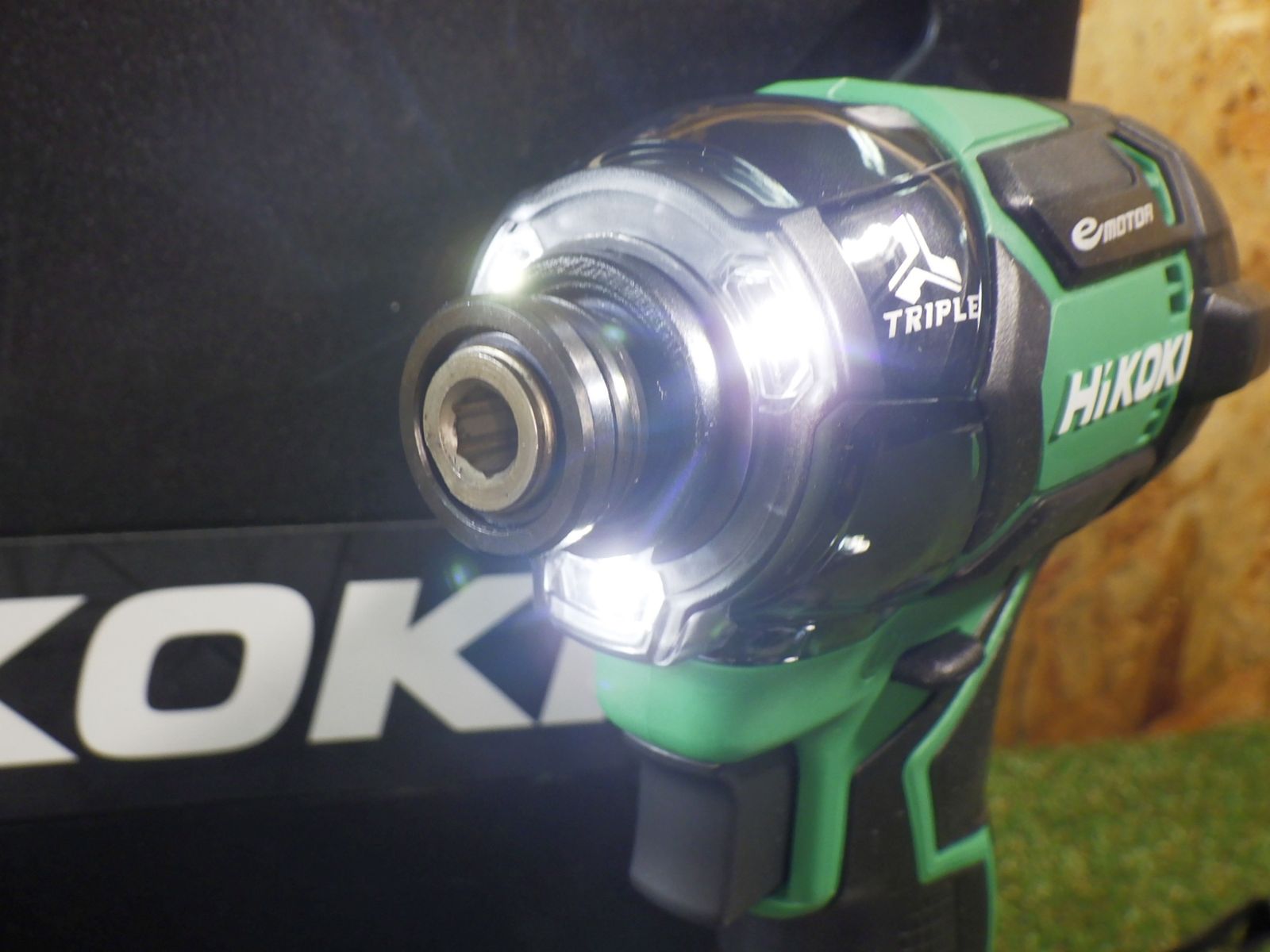 人気メーカー HiKOKI 36Vインパクトドライバ アグレッシブグリーン Bluetooth搭載蓄電池2個 充電器 ケース付き WH36DC 2XPS 品