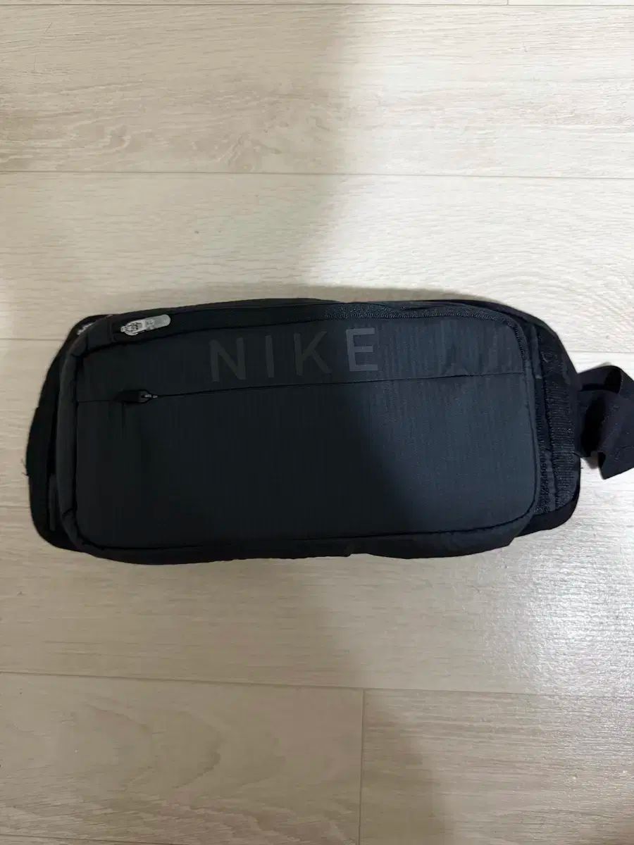 ナイキ ランニング ベスト ブラック M L