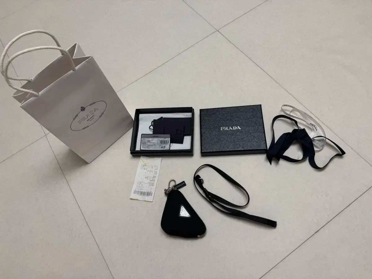 三角ポーチ ミニバック