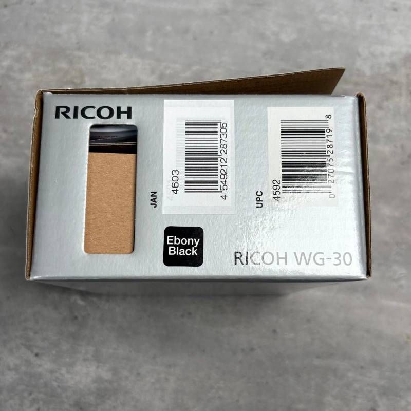 エボニーブラック 防水12m耐ショック1.5m耐寒-10度