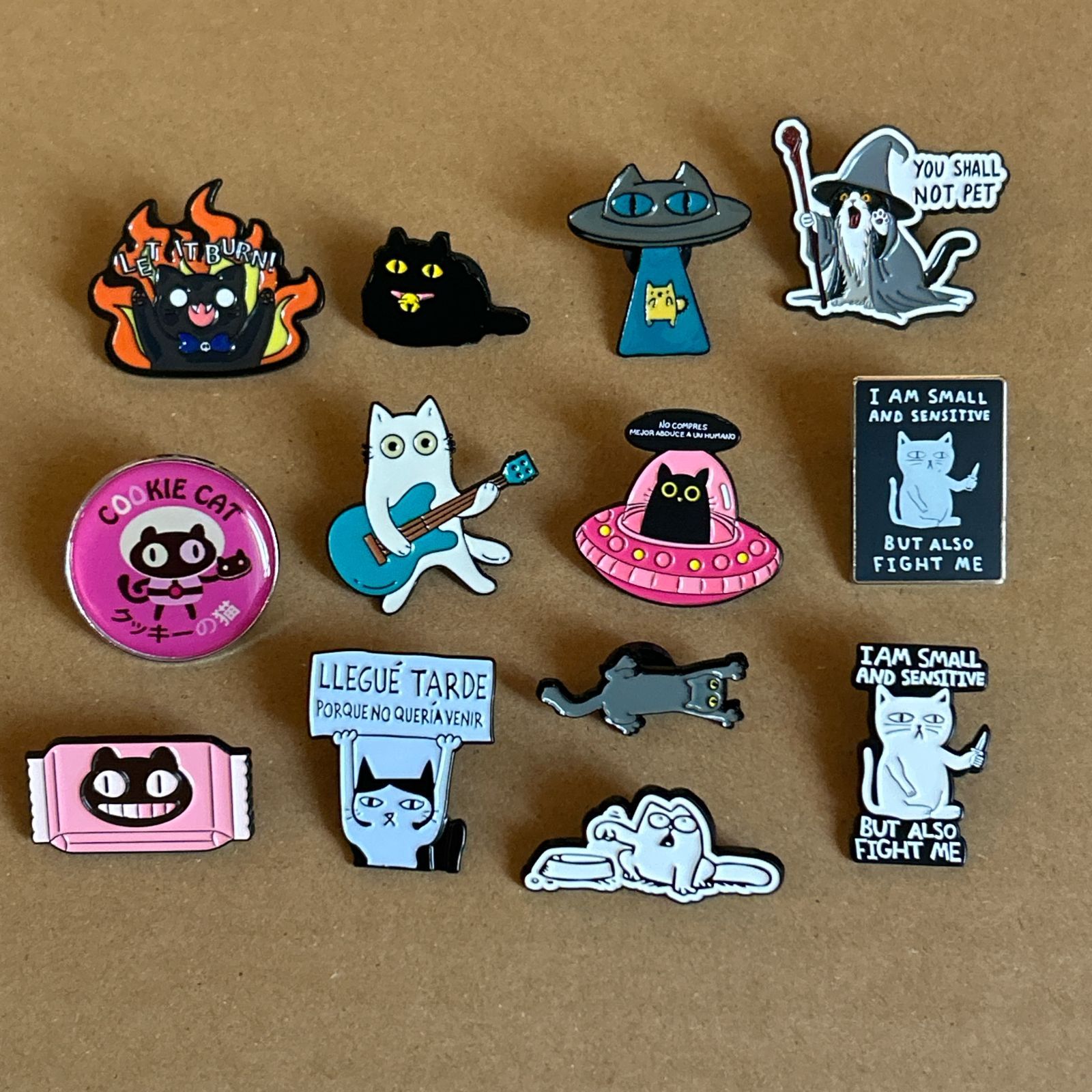 ネコ イラスト ピンバッジ まとめセット ユニーク 多数