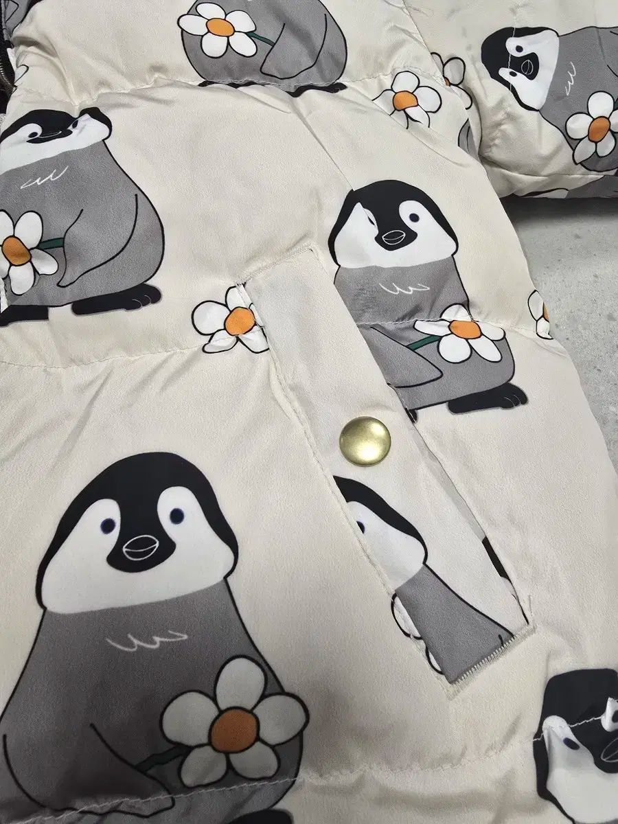 リバーシブル ダウンジャケット