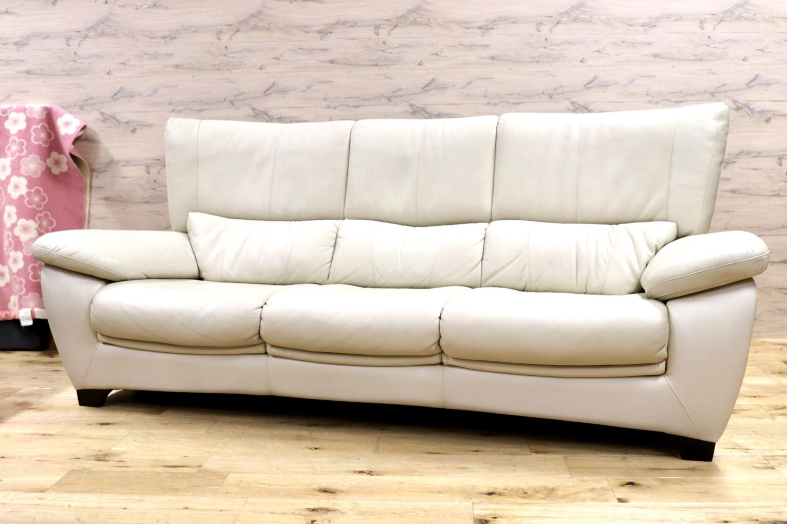 GMIH293 karimoku カリモク 3人掛けソファ トリプルソファ 長椅子 本革 オフホワイト 国産家具 レザー ZT6503 定価約42万