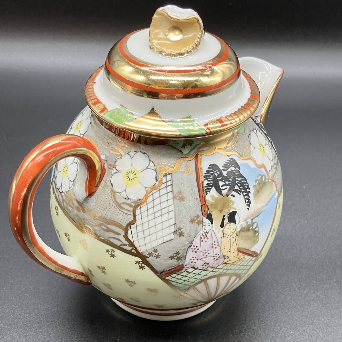 金彩窓絵風景人物図