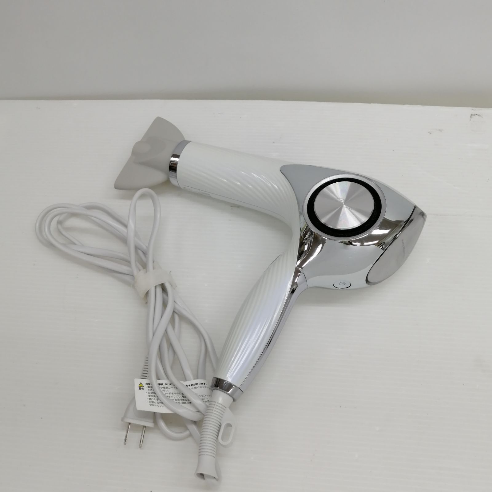 動作品 Refa ドライヤー RE-AJ02A