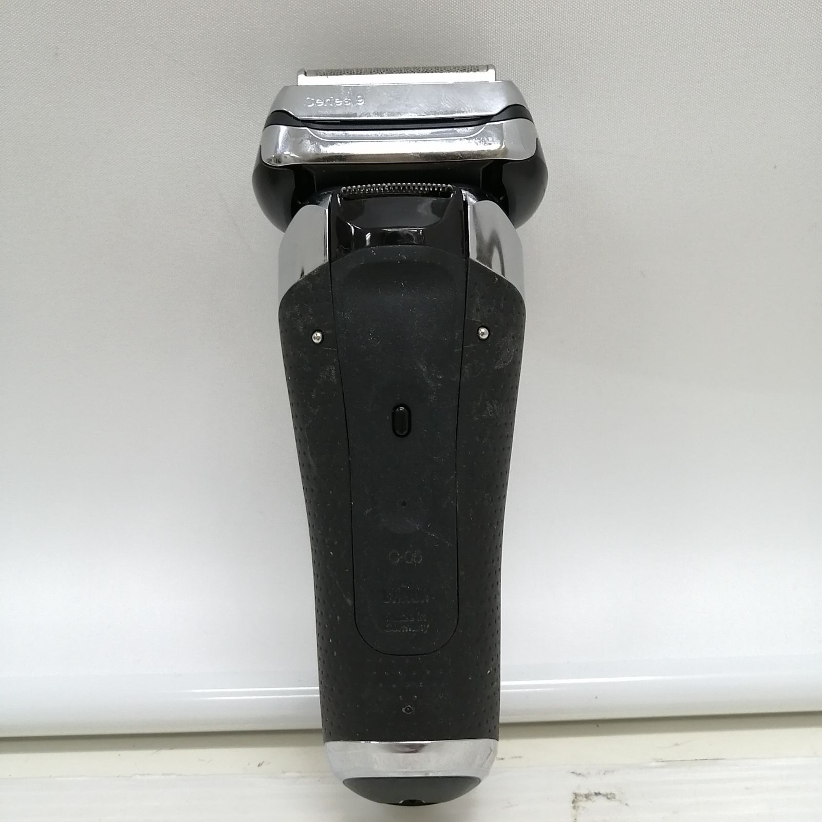 BRAUN 電動シェーバー