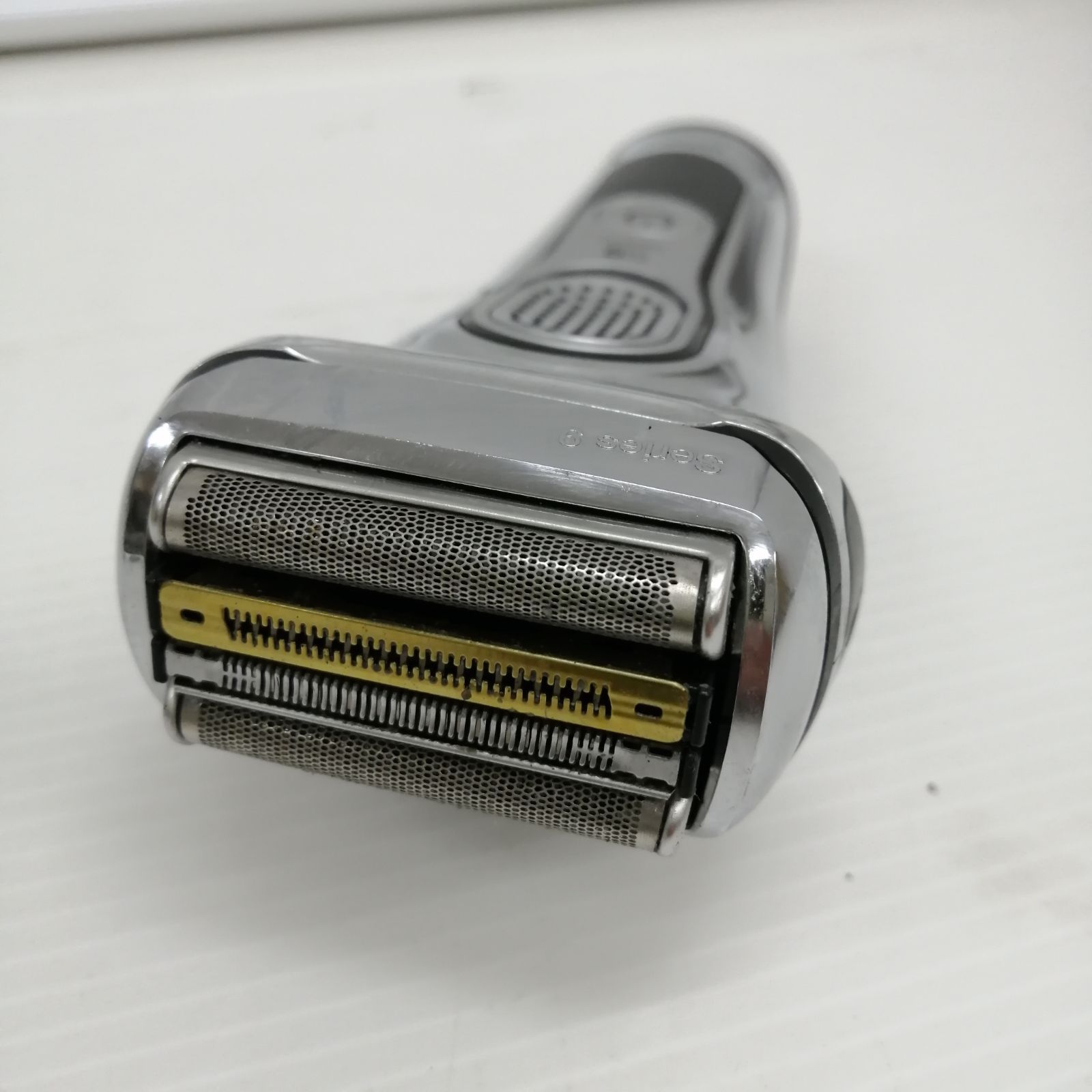 電動シェーバー S