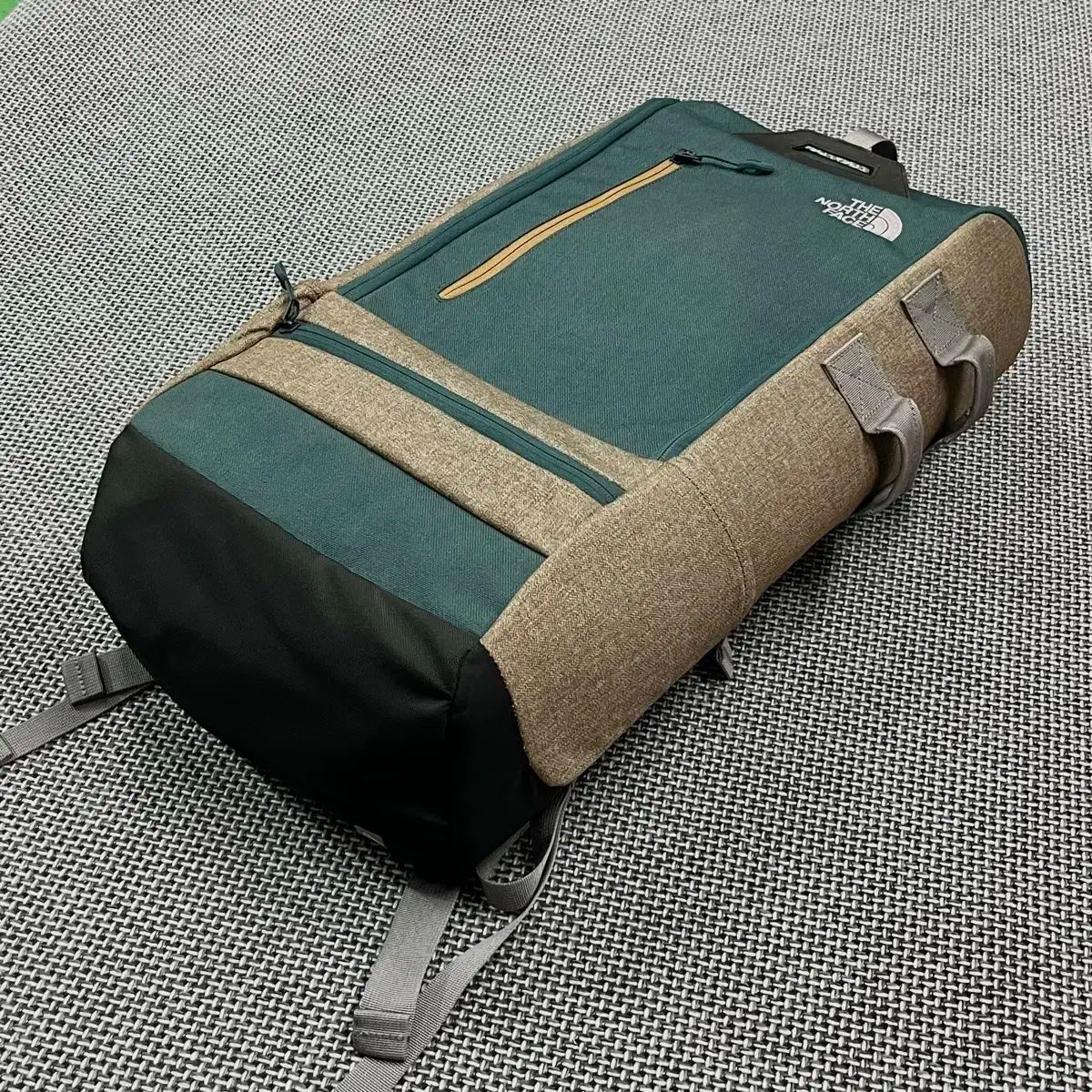 ザノースフェイス バックパック 登山