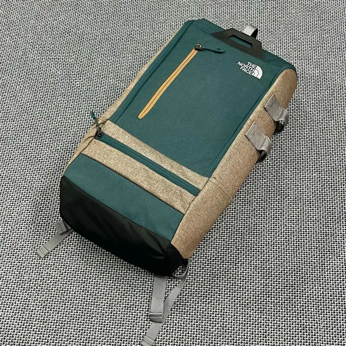 ザノースフェイス バックパック 登山