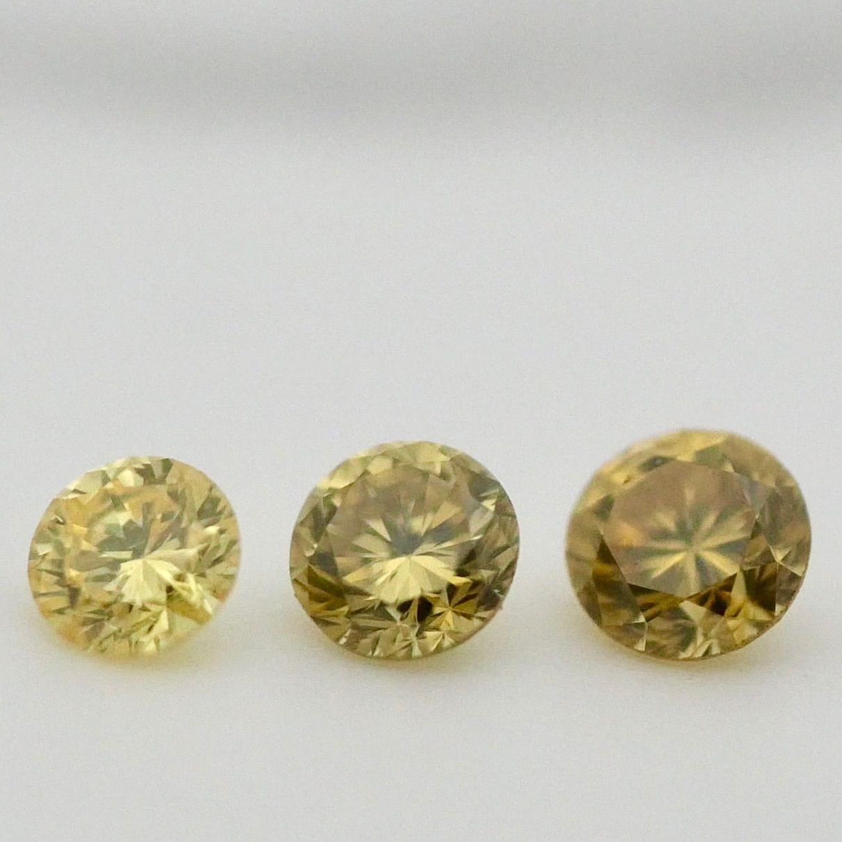 色くらべセット 天然イエローダイヤモンド Intense Deep Vivid 3石セット CGLソ付