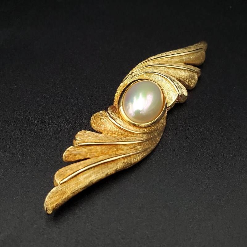 クリスチャンディオール パールブローチ 美品 美品 Christian Dior