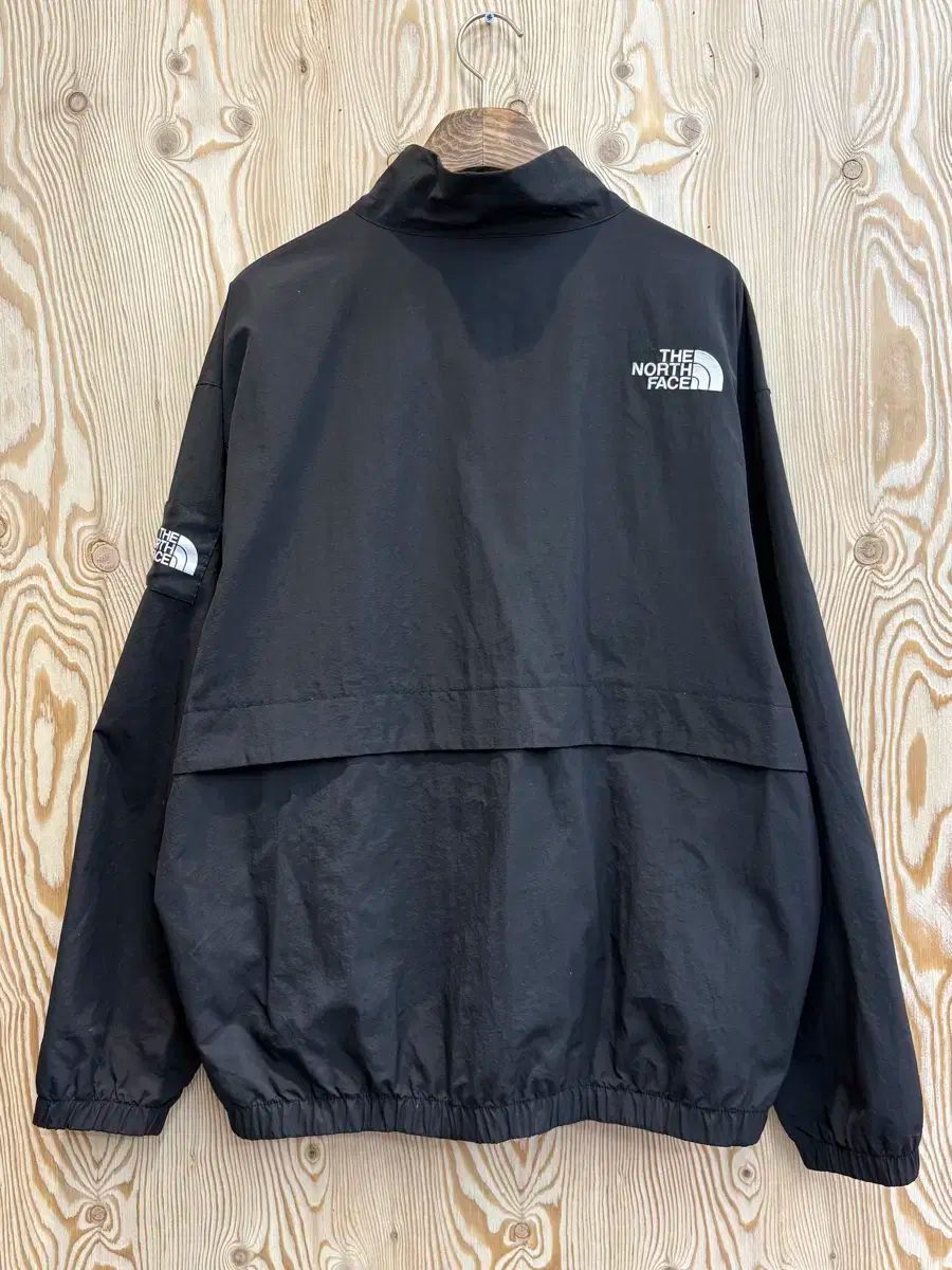 THE NORTH FACE ザノースフェイス ロゴワッペン ウィンドブレーカー
