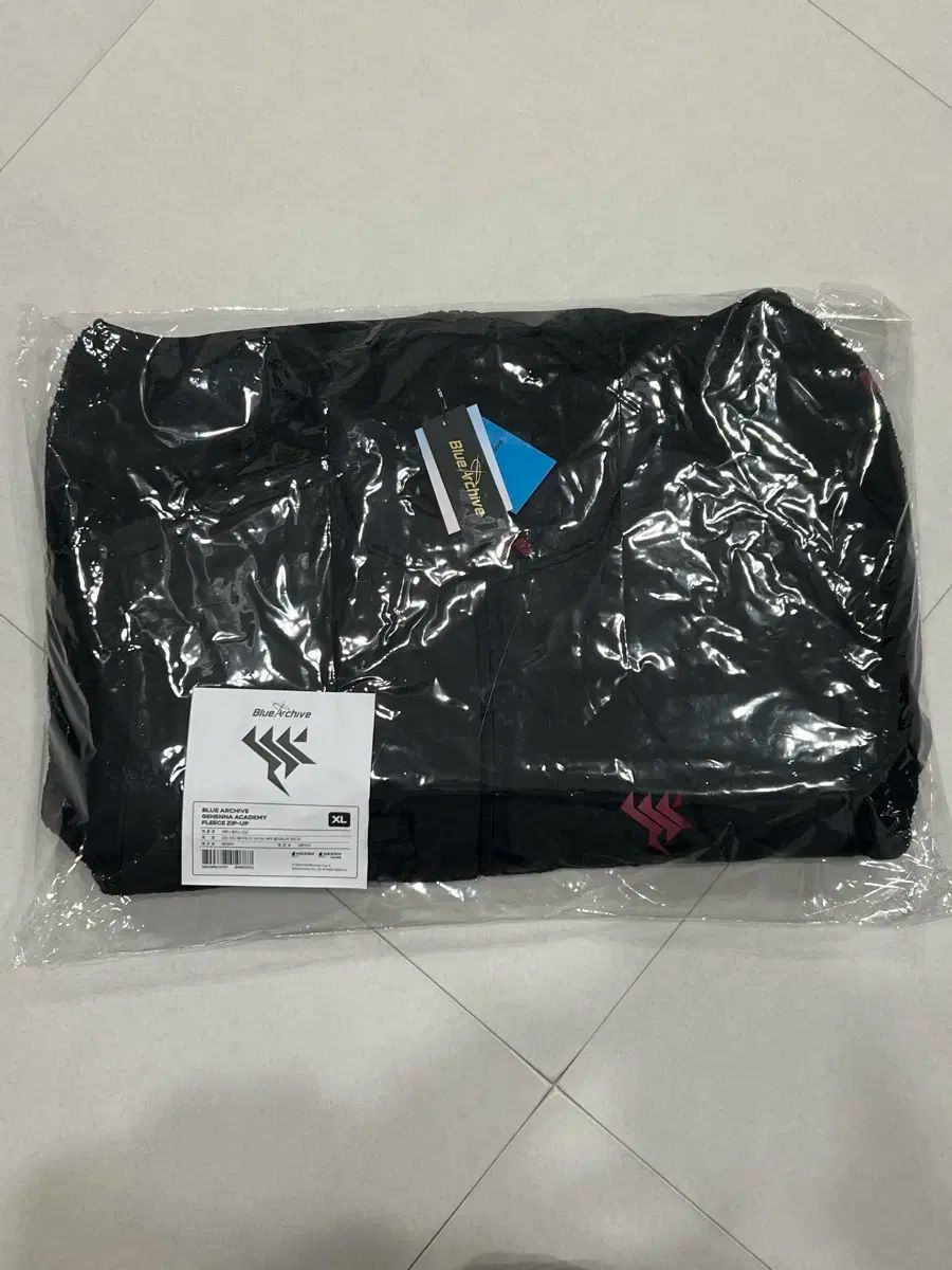 ブルーアーカイブ ブルアカ ゲヘナ フリース ジップアップ XL