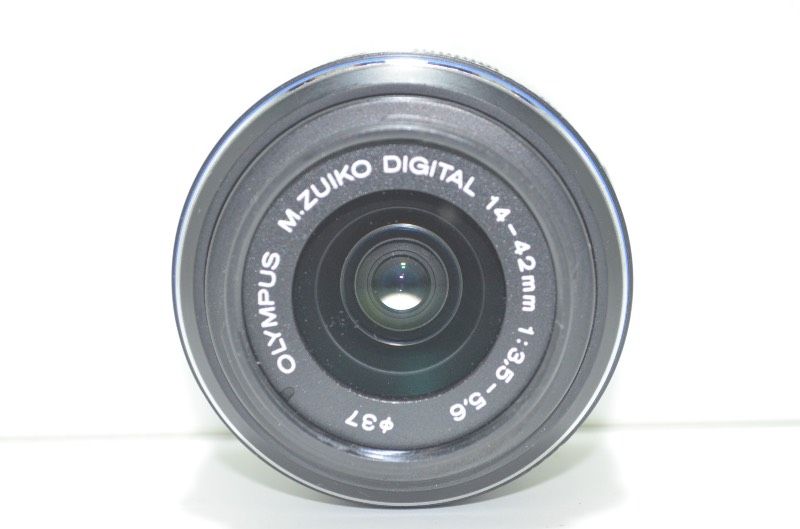 OLYMPUS OM-D E-M5 Mark IIと14-42mmズームレンズ等 お写ん