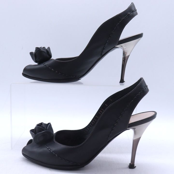 サルヴァトーレフェラガモ パンプス オープントゥ フラワーモチーフ 靴