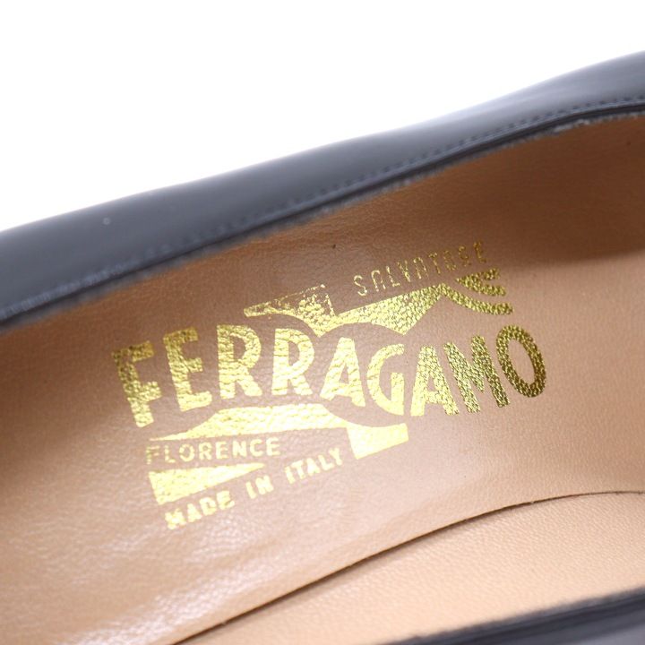 パンプス エナメル