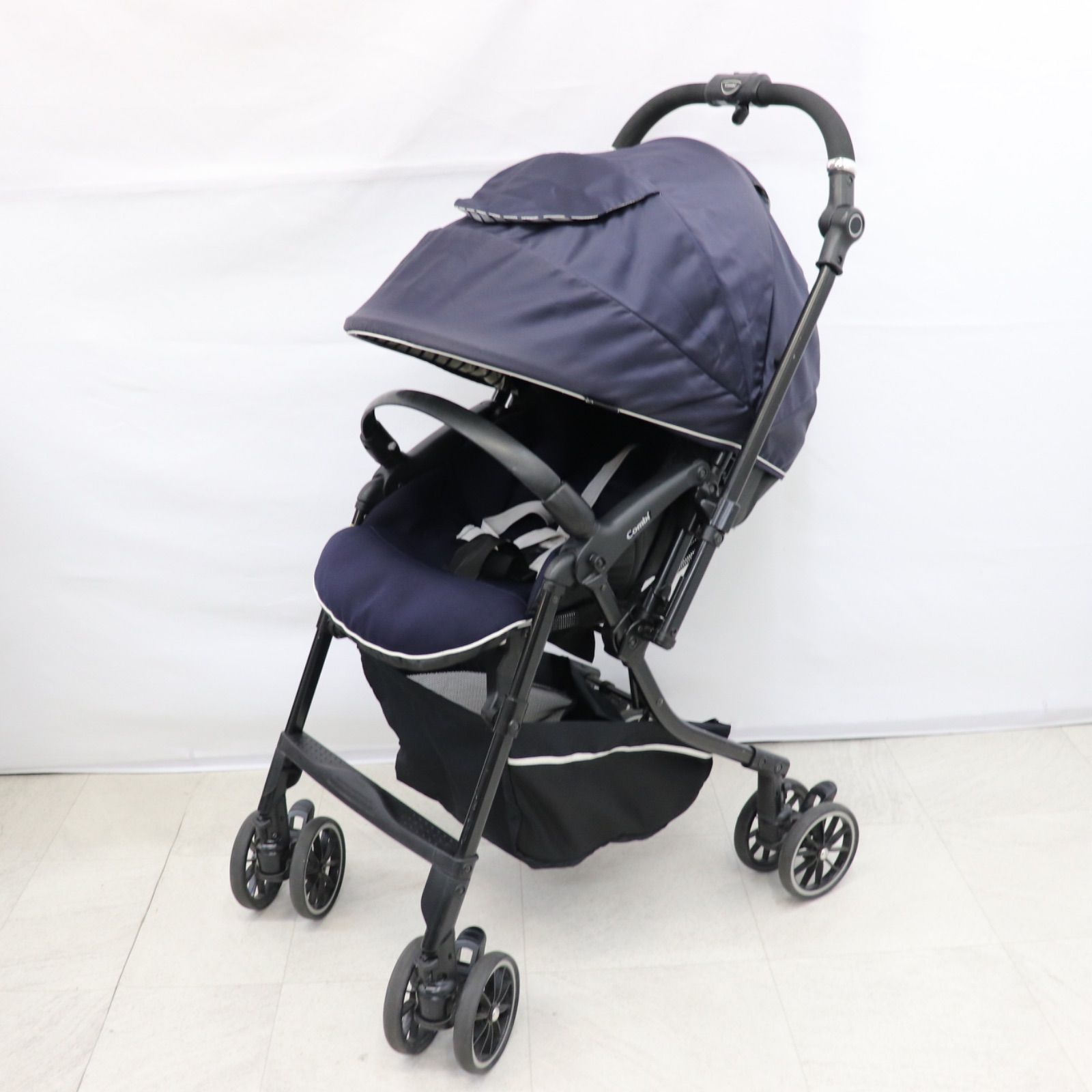 Combi コンビ メチャカルハンディ オート4キャス コンパクト ネイビー ベビーカー １ヶ月〜３６ヶ月 ベビー用品 移動 散歩 ラクルベビー館