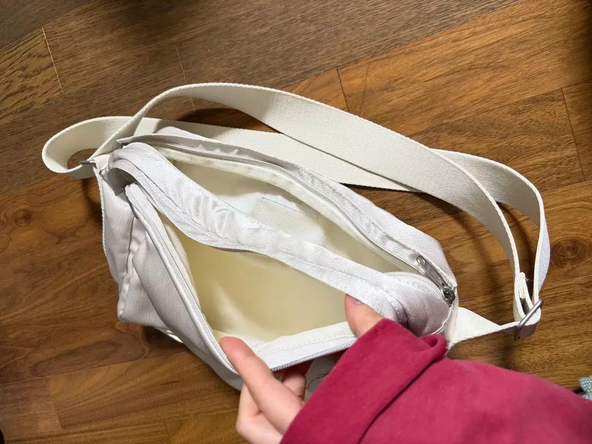 レギュラーシルキークロスバック