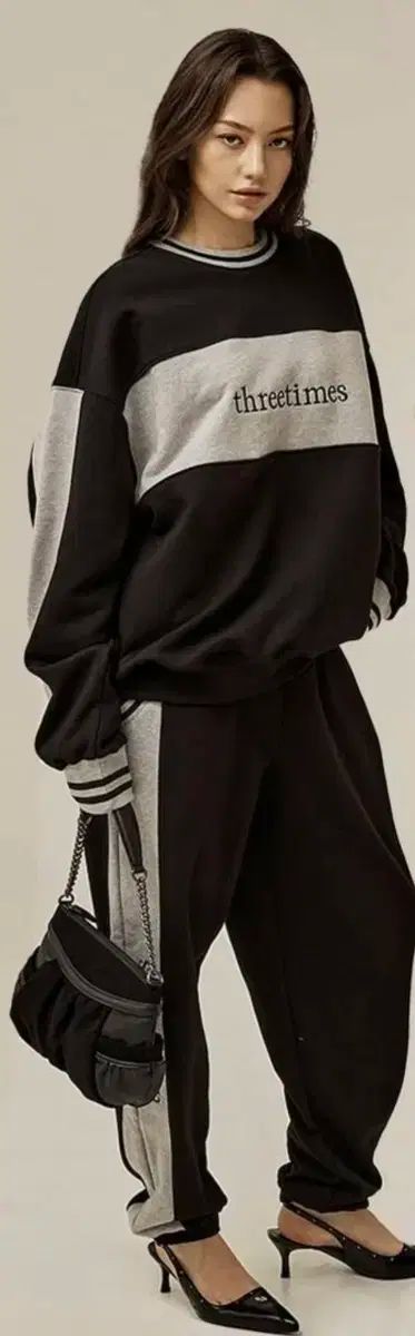 スリータイムズ スモア トレーナー セットアップ ブラック
